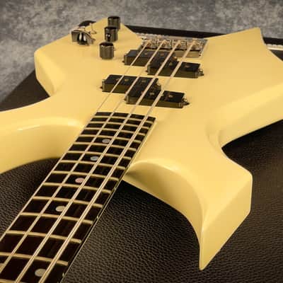 B.C. Rich Warlock Bass 1986 MIJ + Brand New Hardshell Case image 14