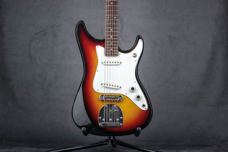 Vintage Japan Guyatone LG 23 1973 Sunburst Stratocaster Jaguar