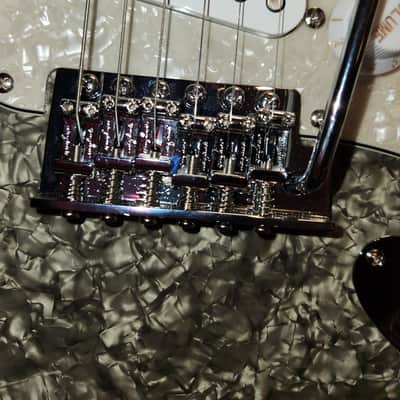 Fretless Stratocaster Style Guitar Black Motto Top End Solderless Electronics image 6