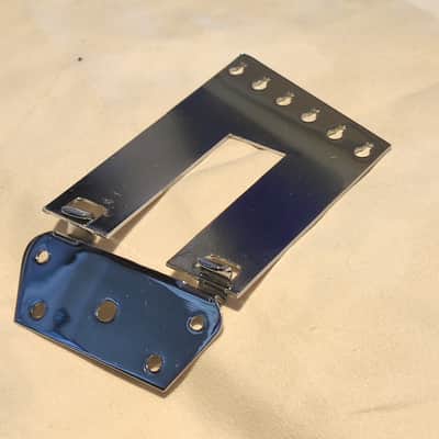 Rickenbacker Vintage-style trapez tailpiece (#01121) + bracket (#01122) for 6 and 12 string models image 3