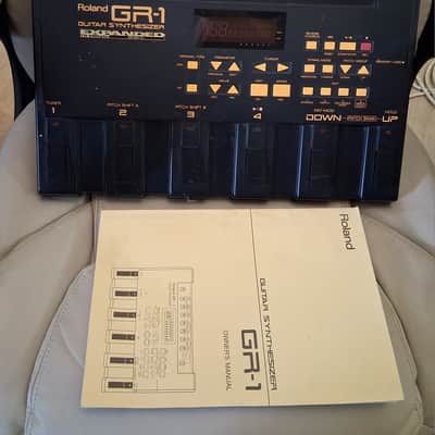 Roland GR-1 Guitar Synthesizer 1992 - 1996 - Black