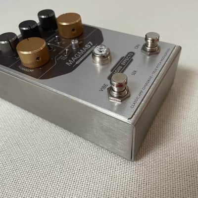 Origin Effects MAGMA57 Amp Vibrato and Drive 2020 - Silver image 3