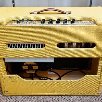 used Fender '57 Custom Twin-Amp 2x12 40-watt Combo Amp, Very Good Condition image 9