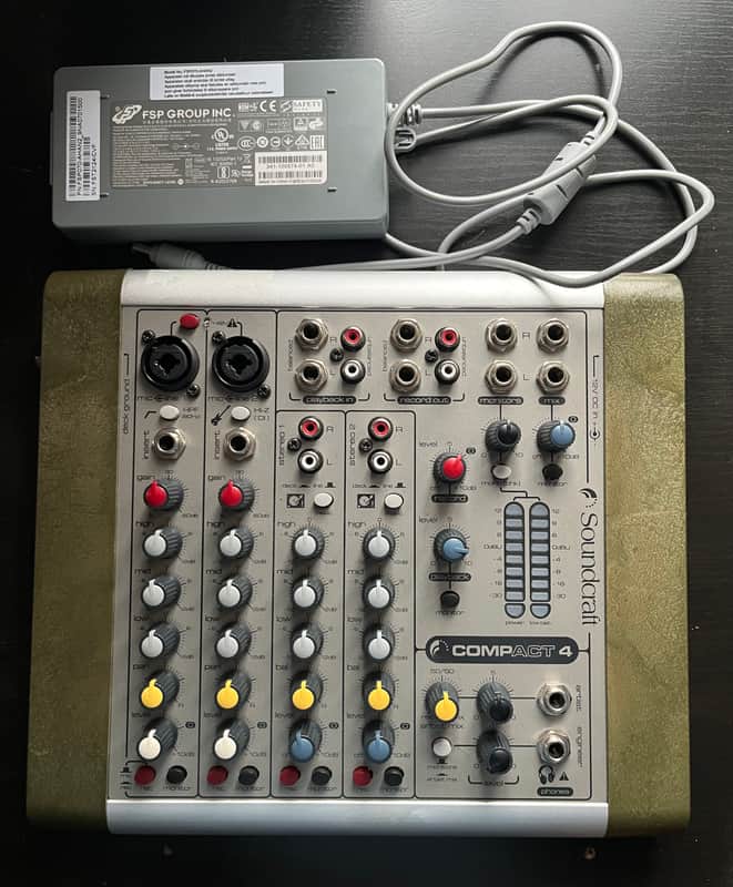 Soundcraft Compact 4 image 1