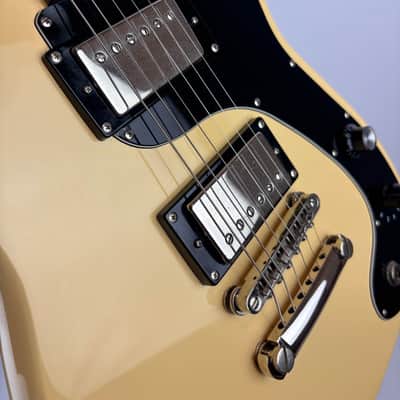 Epiphone Wilshire Phantomatic Antique Ivory image 4
