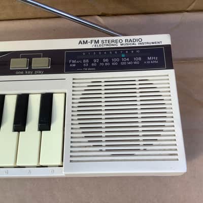 CK-10 Keyboard with build in Radio ! Made in Japan VINTAGE 80’s  / ultra rare model image 2