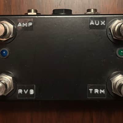 Saturnworks Stereo ABY Switcher with Amp Effects control image 1