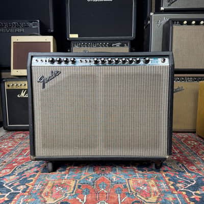 1977 Fender Twin Reverb 135 Watt 2X12 Combo Tube Amp - Serviced image 1