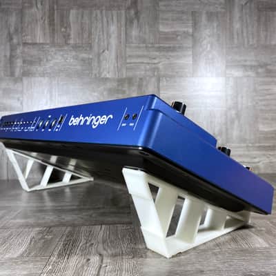 25º Stand for Behringer MS-1 / MS-101 Synth - Roland SH101- Color WHITE - by KZcraftworks -US Seller image 4