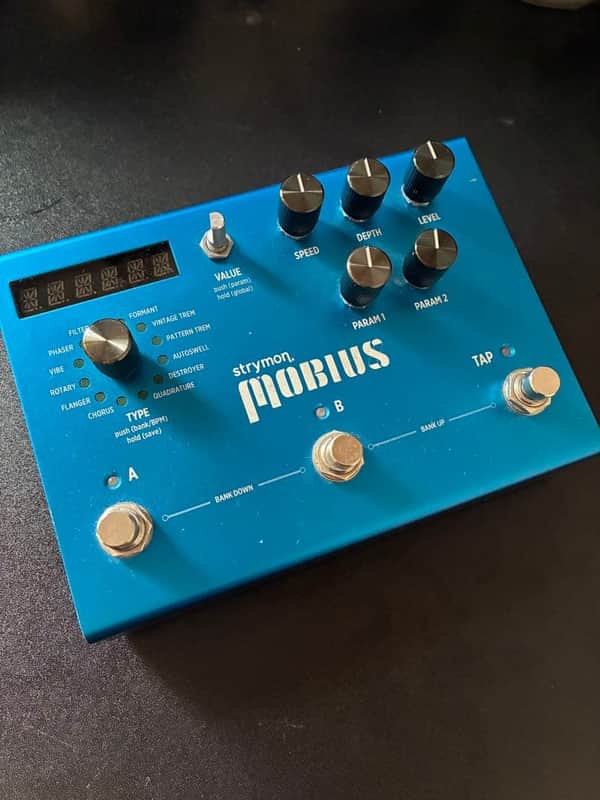 Strymon Mobius
