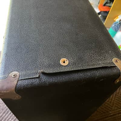 Fender "Drip Edge" 2x12 Guitar Speaker Cabinet 1968 - 1969 - Silverface image 7