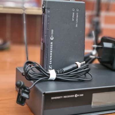 Sennheiser Diversity Receiver EM 300+SK300 Transmitter image 2