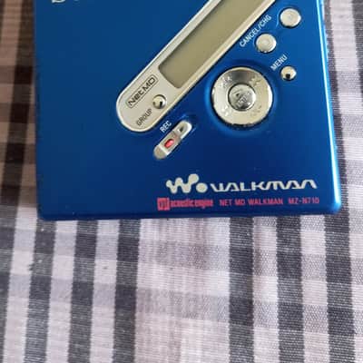 Sony MZ-N710 Minidisc recorder with accessories image 4