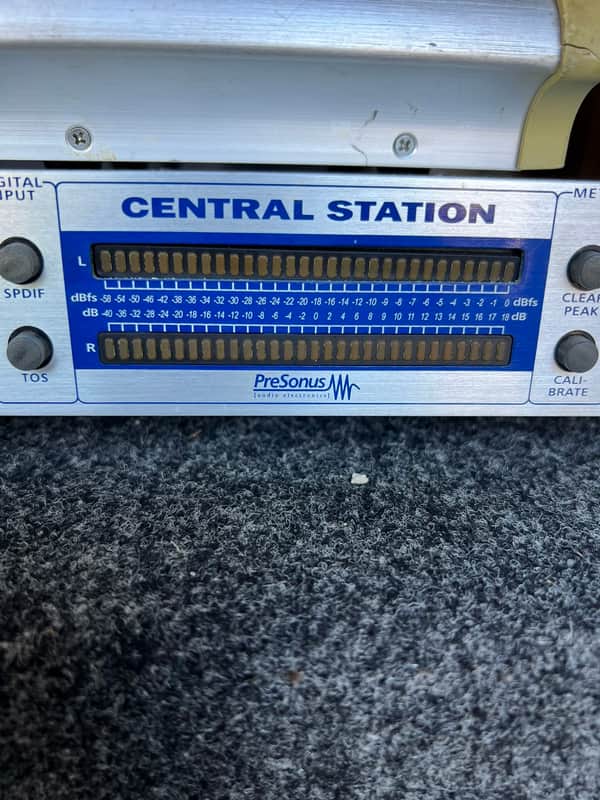 PreSonus Central Station Plus Monitor Controller with Remote Control 2010s - Silver image 1