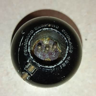 STC 4021A Apple and Biscuit Microphone with original box image 3