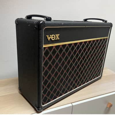 Vox V15 15-Watt 2x10" Guitar Combo 1981 - Black image 3