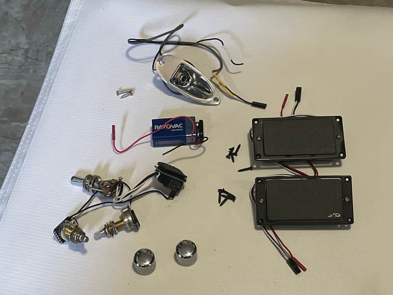 EMG 85 81 Pickup Set