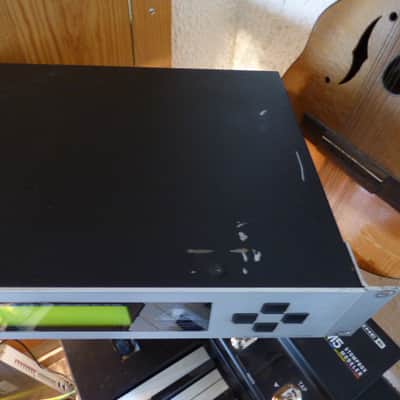 Behringer Ultra Curve DSP 8000 image 3
