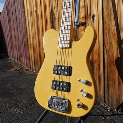 G&L USA Fullerton Deluxe ASAT Bass Butterscotch Blonde 4-String Electric Bass Guitar w/ Gig Bag (2024) image 3