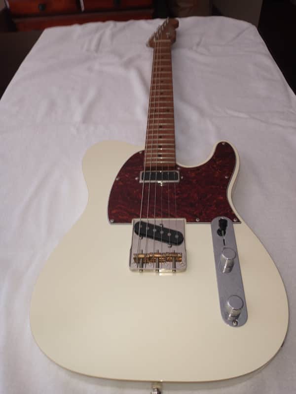 Sublime Guitars J-Hawk Deluxe 2020 White Upgraded image 1