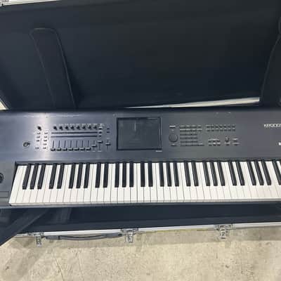 Korg KRONOS 2 88-Key Digital Synthesizer Workstation 2014 - Present - Black/Wood