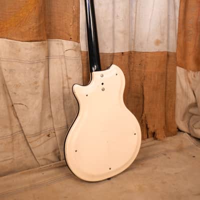 Supro Dual Tone 1965 White image 8