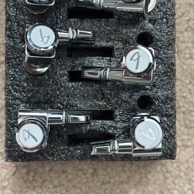 Fender Locking Tuners - Chrome image 1