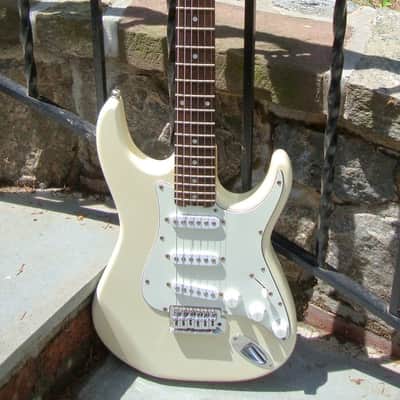 Peavey Raptor I -- first overseas Peavey production image 1