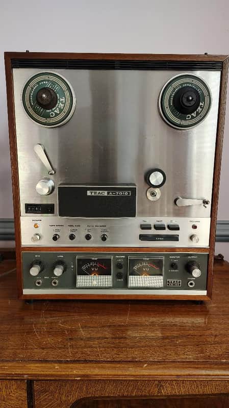 Teac A7010 reel to reel deck in very good condition serviced - 1970's image 1