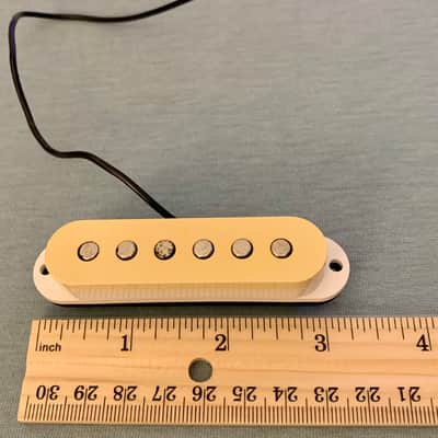 Single Coil Pickup with Aged Cover, with Screws and Springs (Aged White) image 10