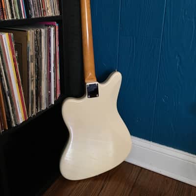 Fender Jazzmaster JM66 AVRI Specs Olympic White Matching Headstock CIJ image 9