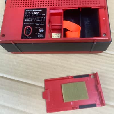 National Panasonic GX 300 vintage Radio Japan Red RF 888JB portable Radio image 7