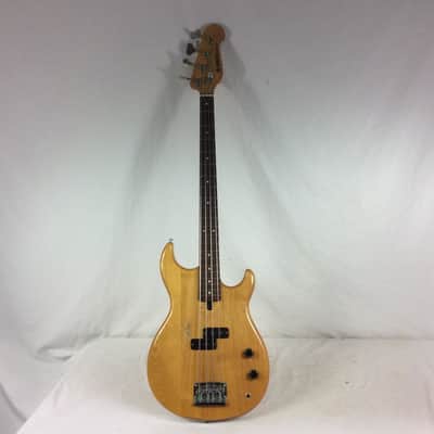 Yamaha BB400 Bass Guitar Natural image 2