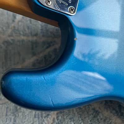 Fender American Elite Stratocaster with Ebony Fretboard 2016 - 2019 - Sky Burst Metallic image 9