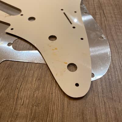 General Vintage Tone  1962 Stratocaster pickguard 3 ply parchment with full shield plate guard 1962 image 8