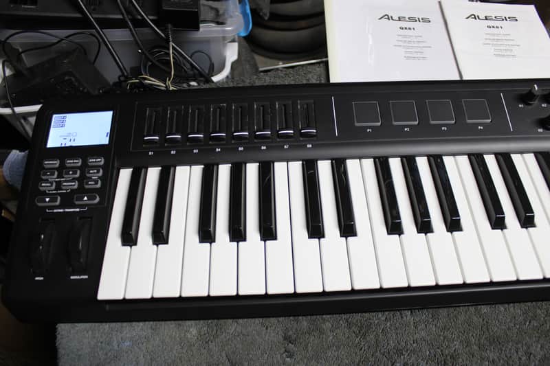 Alesis QX61/61-Key Advanced USB/MIDI Keyboard Controller | Reverb