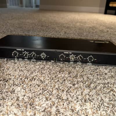 DBX 223XL Stereo 2-Way / Mono 3-Way Crossover 2000s - Gray image 7