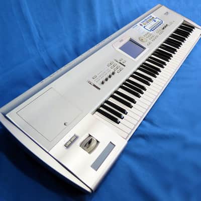 Korg Triton Studio 76 key Workstation - as new, with upgrades image 17