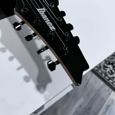Ibanez RG8-WH Standard with Meranti Body, Jatoba Fretboard 2019 - Present - White image 4