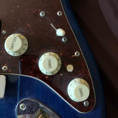 Fender Stratocaster - Players Deluxe w/ upgrades image 4