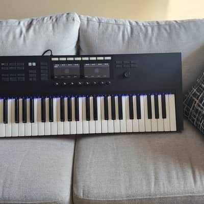 Native Instruments Komplete Kontrol s49 MK2 image 2