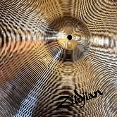 Zildjian 22" I Family Ride Cymbal - Traditional image 2