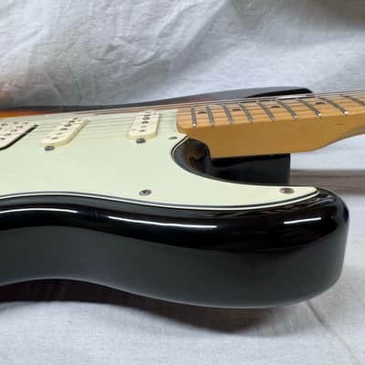Fender Stratocaster HSS Guitar - Upgraded Electronics / Pickups - MIM Mexico 2004 - 3-Color Sunburst / Maple neck image 14