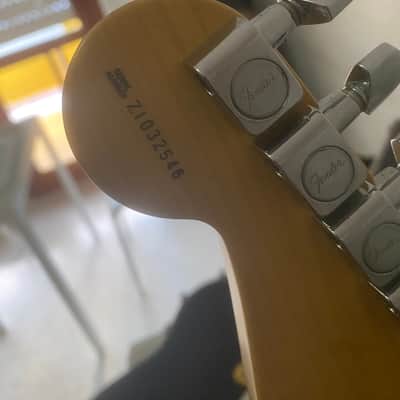 Fender American Standard Stratocaster with Maple Fretboard 1998 - 2000 - 3-Color Sunburst imagen 1