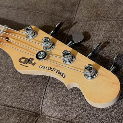 G&L Tribute Series Fallout Bass 2025 Model In Surf Green image 5