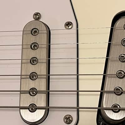 Ibanez ICHI10-VWM Ichika Nito Signature Quest 2021 - Vintage White Matte image 11