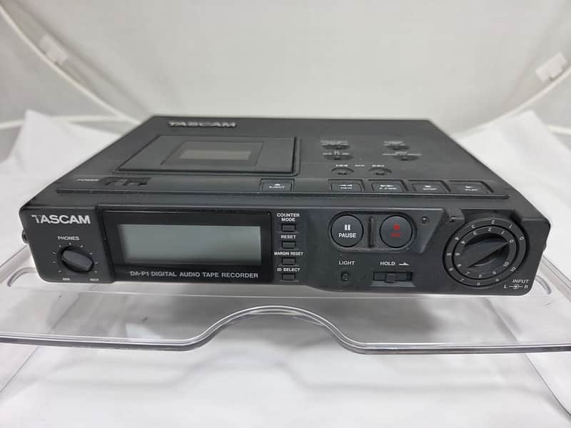 TASCAM DAP1 Field Recorder image 1