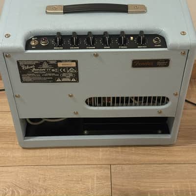 Fender Blues Junior IV FSR Limited Edition "Sonic Blues" 15-Watt 1x12" Guitar Combo 2020 - 2021 - CANNABIS REX image 3