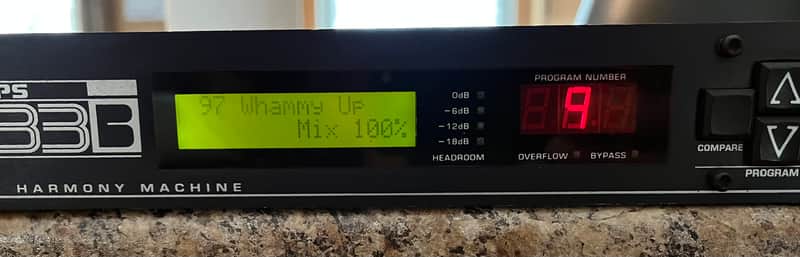 DIGITECH IPS 33B GUITAR SUPER HARMONY MACHINE SIGNAL PROCESSOR 90's - Black image 1