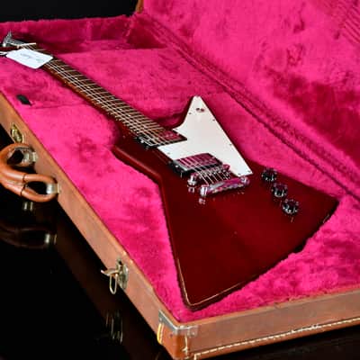 2001 Gibson Explorer '76 in Cherry. Comes with Original Gibson Hardcase. image 9